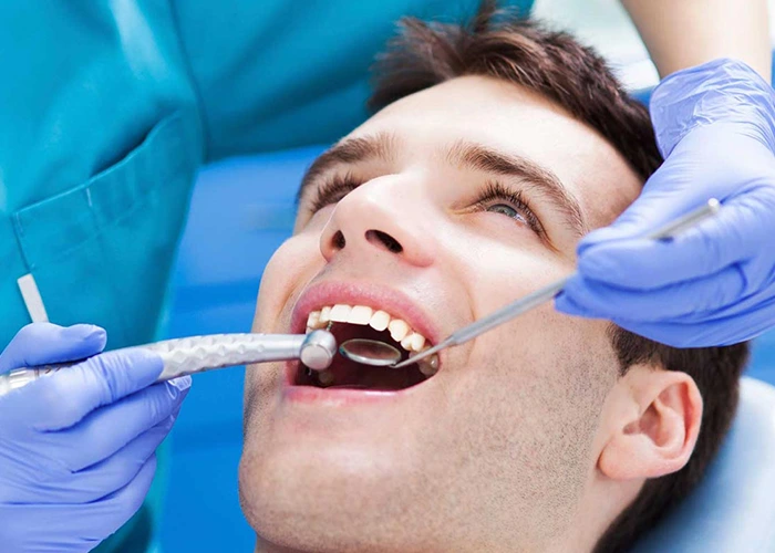 مراقبتهای بعد از ایمپلنت و کامپوزیت؛ راهنمای بیماران شهر قدس